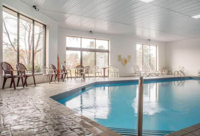 Отель Quality Inn