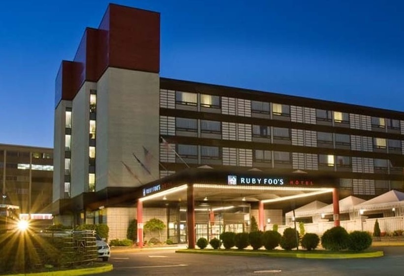 هتل Ruby Foo's
