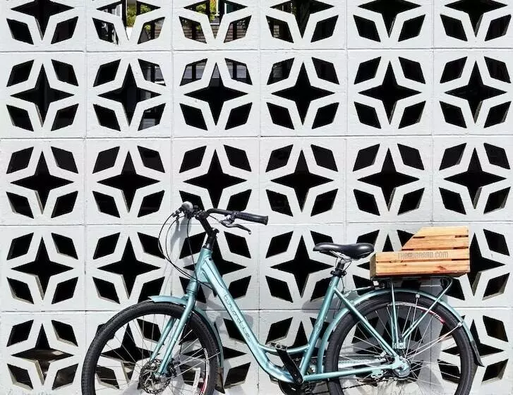 בית מלון כפרי The Burrard