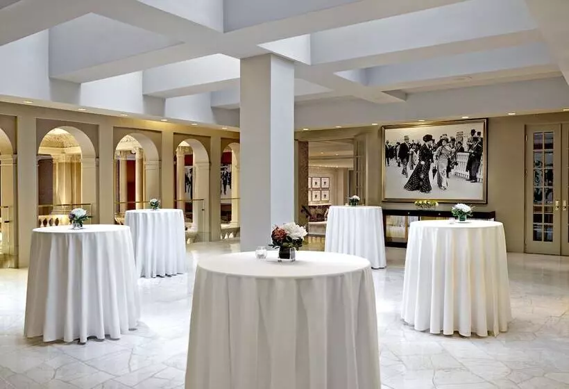 Szálloda The Omni King Edward