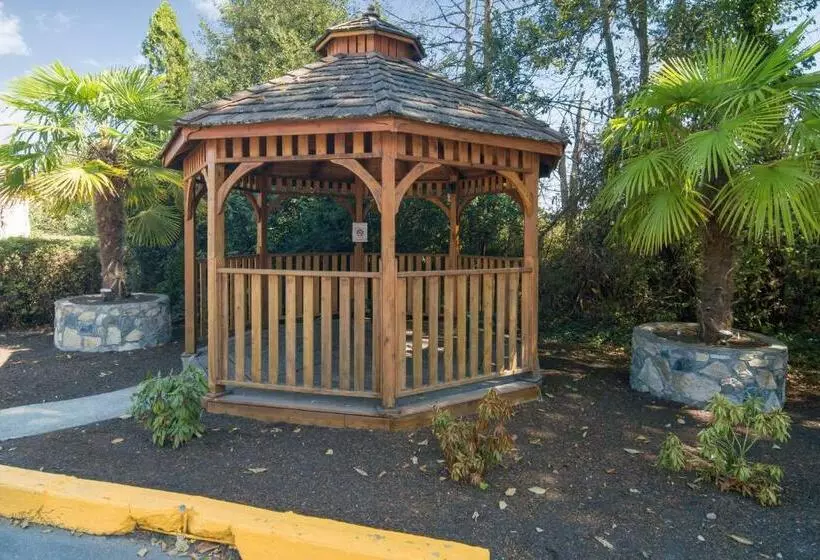 Motel 6saanichton, Bc  Victoria Airport