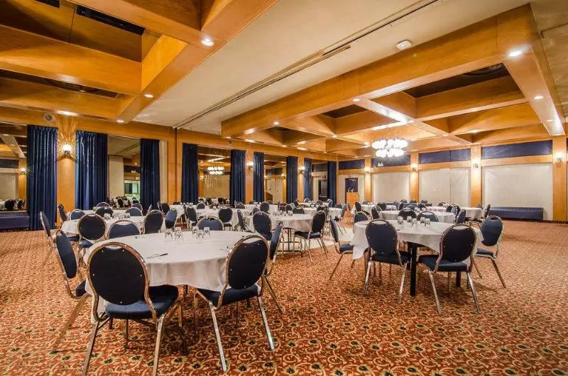 酒店 Travelodge By Wyndham Prince Albert