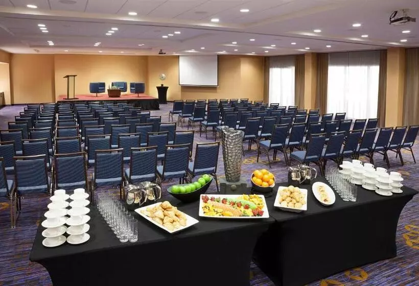 Towneplace Suites By Marriott Toronto Northeast/markham