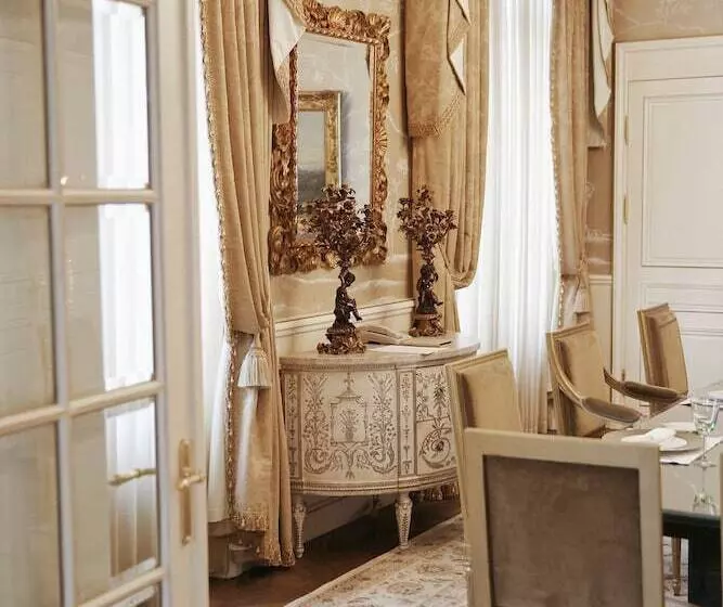 Four Seasons Hotel Des Bergues Geneva