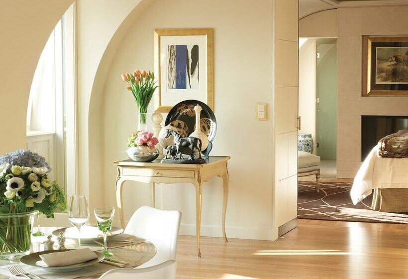 Four Seasons Hotel Des Bergues Geneva