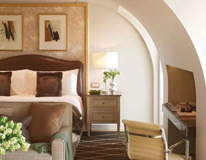 Four Seasons Hotel Des Bergues Geneva