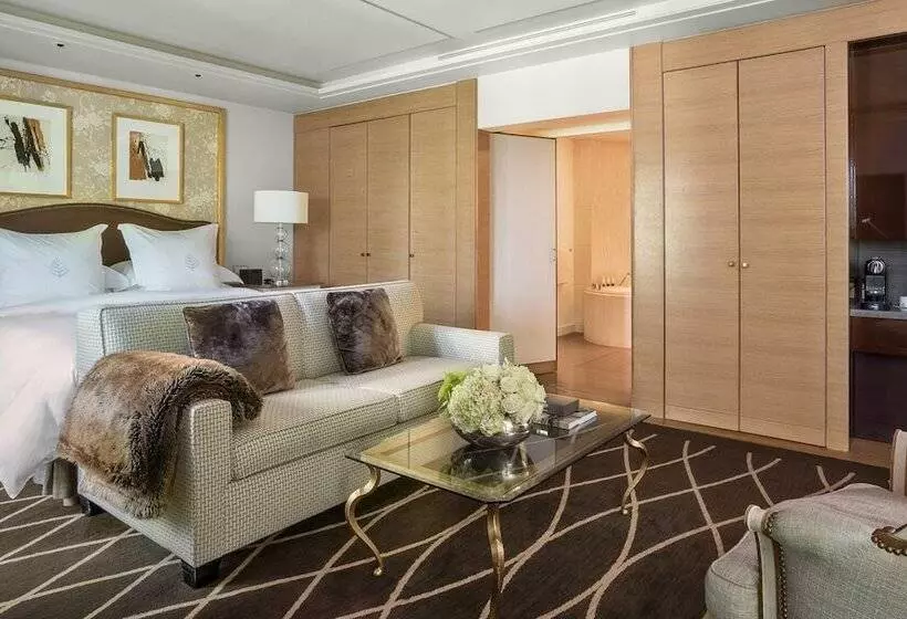 Four Seasons Hotel Des Bergues Geneva