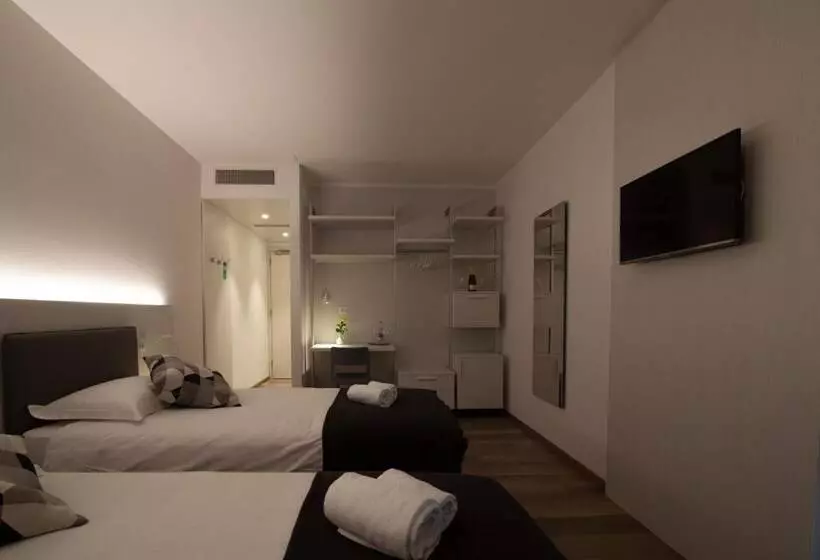 호텔 Albergo Milano