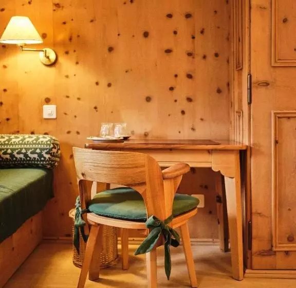 Hotell Chesa Grischuna