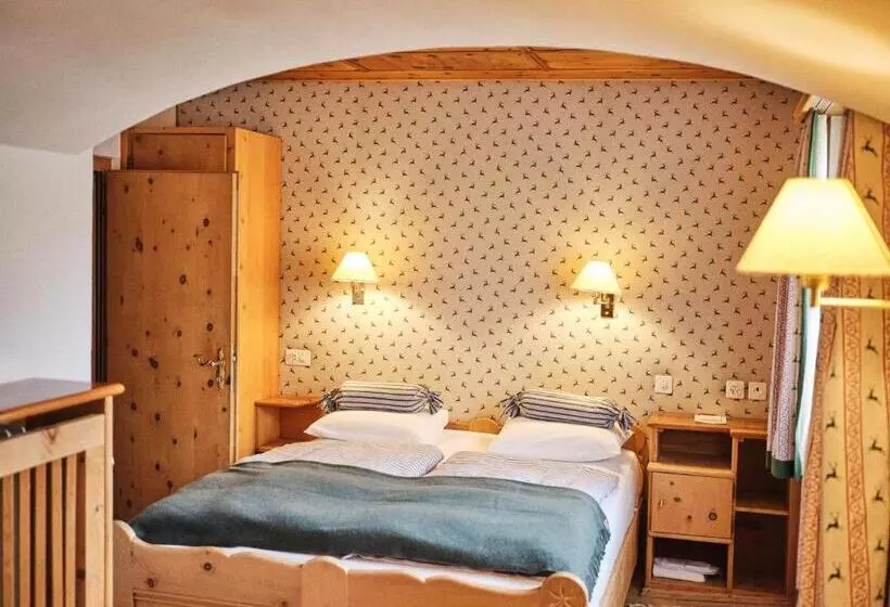 Hotell Chesa Grischuna