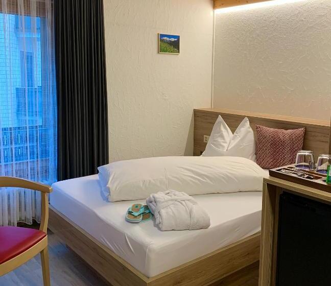 בית מלון כפרי Crystal