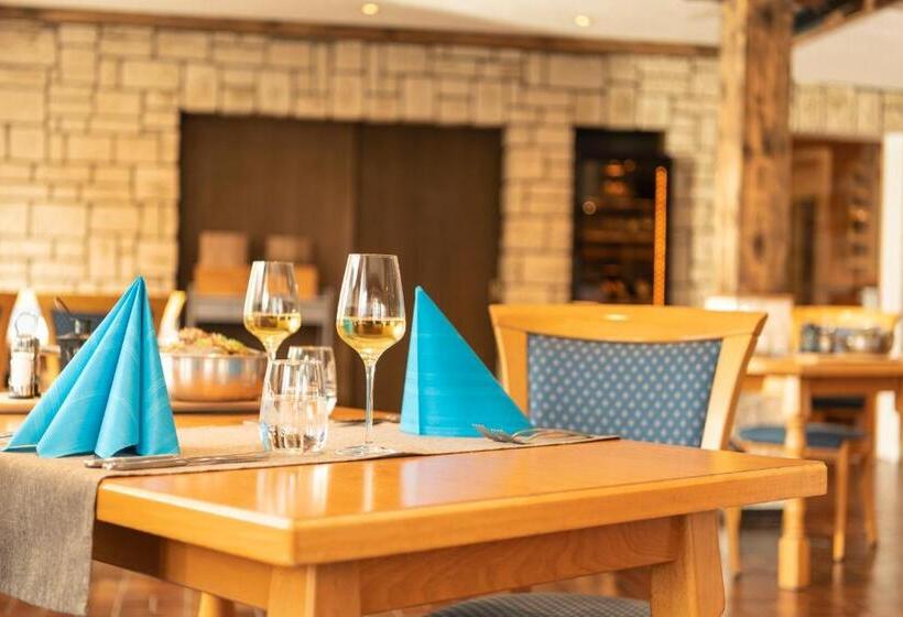 בית מלון כפרי Crystal