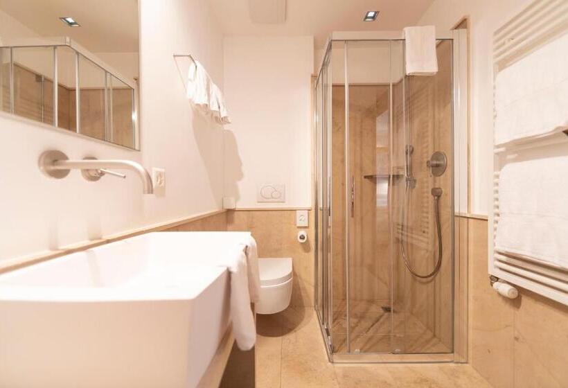 هتل Muller Mountain Lodge