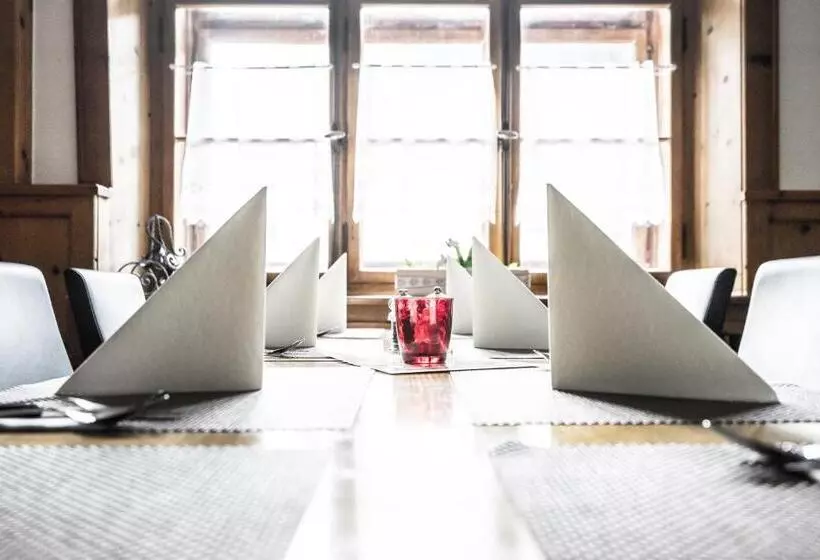 Ochsen By Mountain Hotels