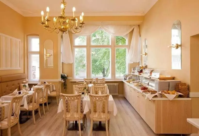 هتل Augusta Am Kurfürstendamm