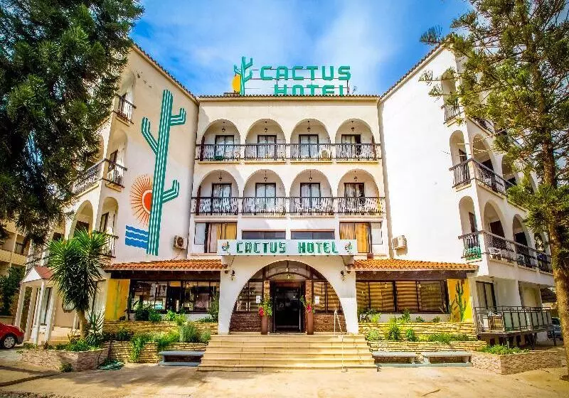 هتل Cactus