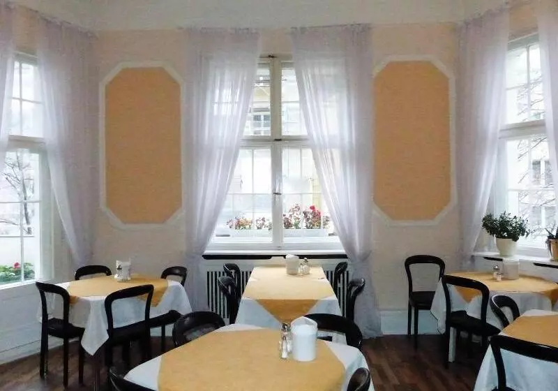 Hotel Castell Am Kurfurstendamm