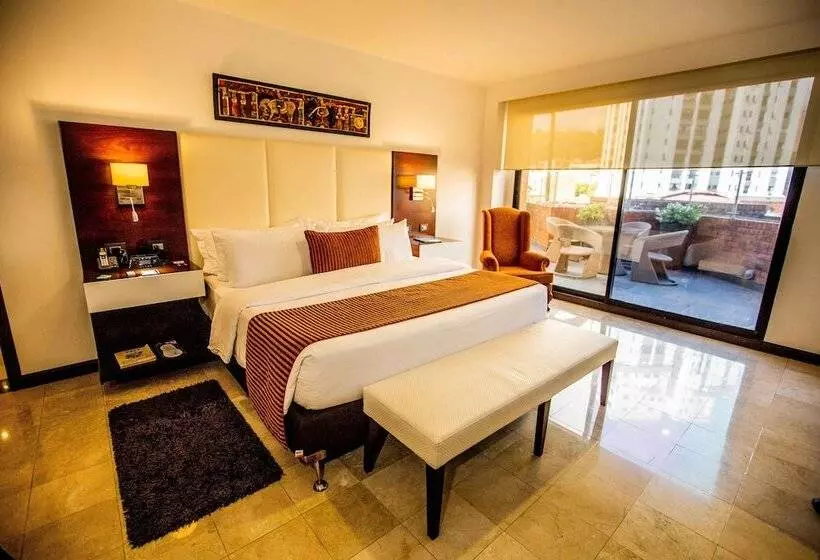 هتل Dann Carlton Cali