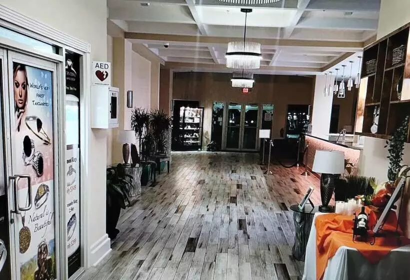 هتل Morritt S Tortuga Club