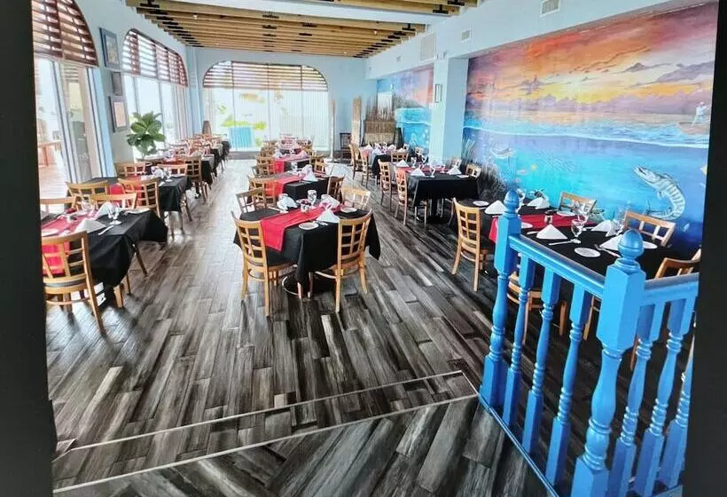 هتل Morritt S Tortuga Club