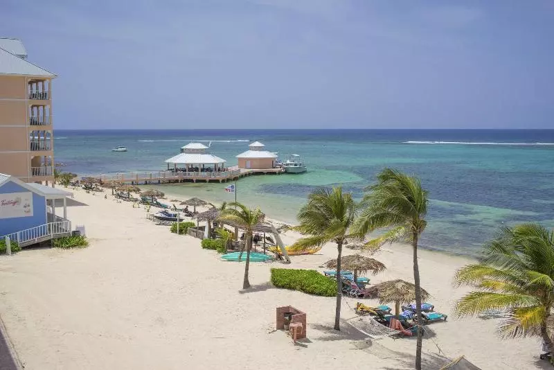 هتل Morritt S Tortuga Club