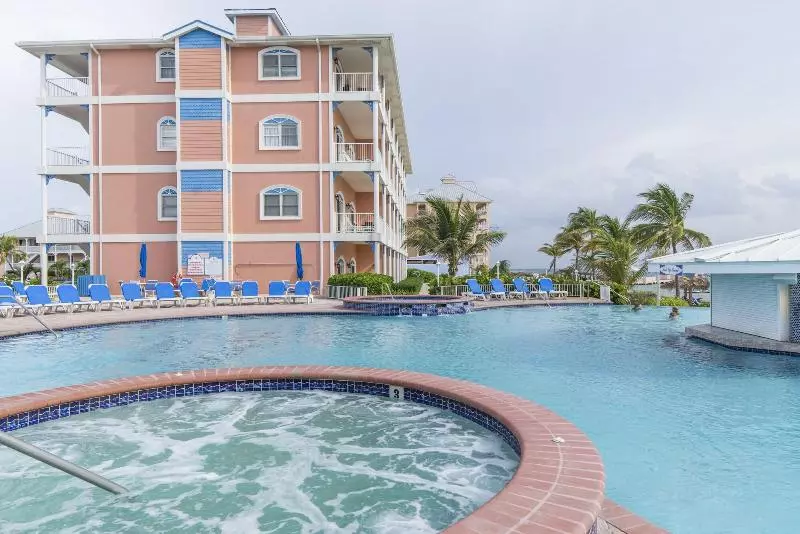 هتل Morritt S Tortuga Club