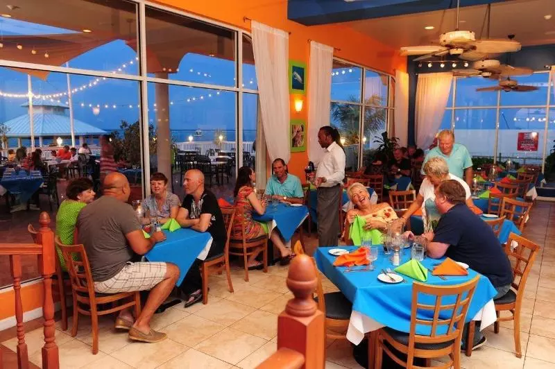 هتل Morritt S Tortuga Club