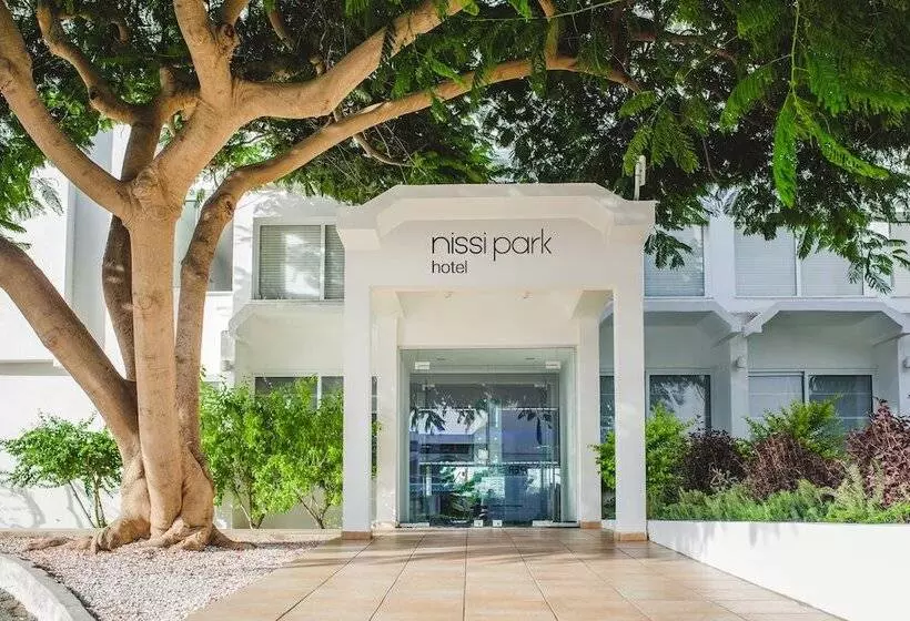 هتل Nissi Park