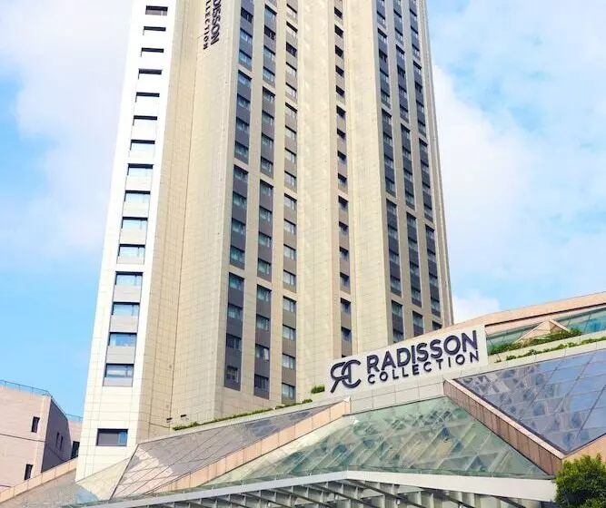 Radisson Collection Hotel, Yangtze Shanghai