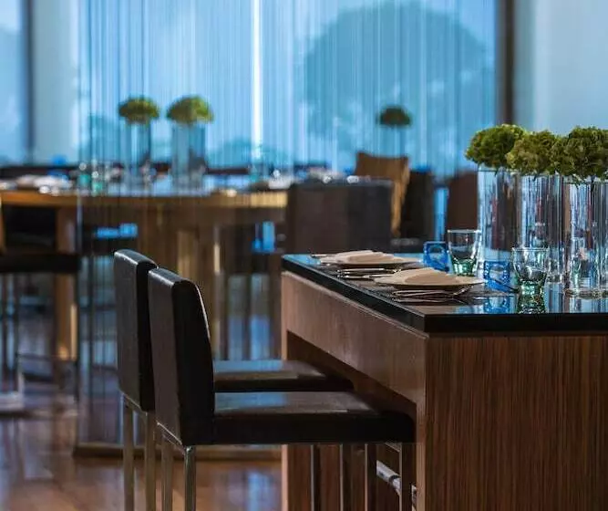 Radisson Collection Hotel, Yangtze Shanghai