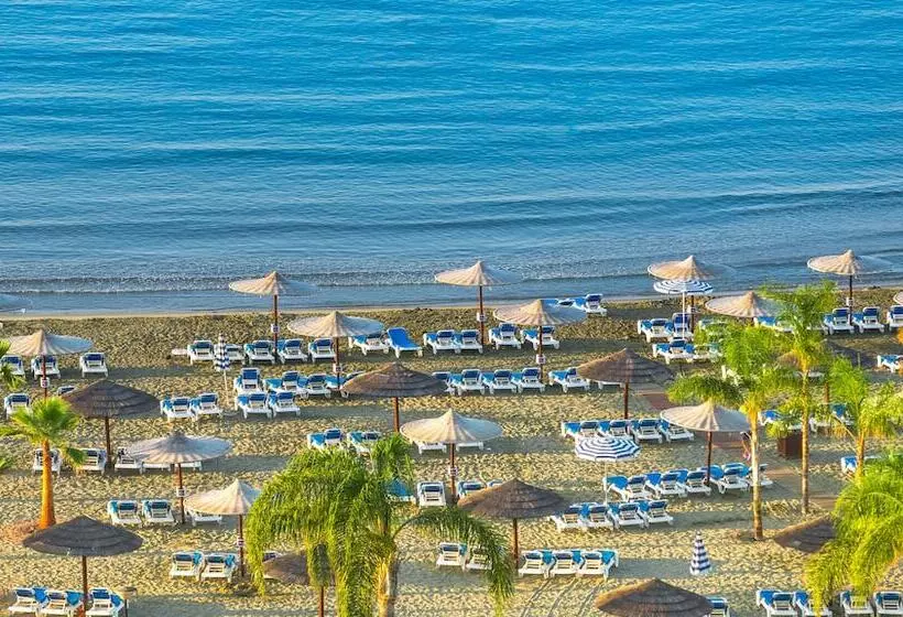 Hotel St Raphael Resort