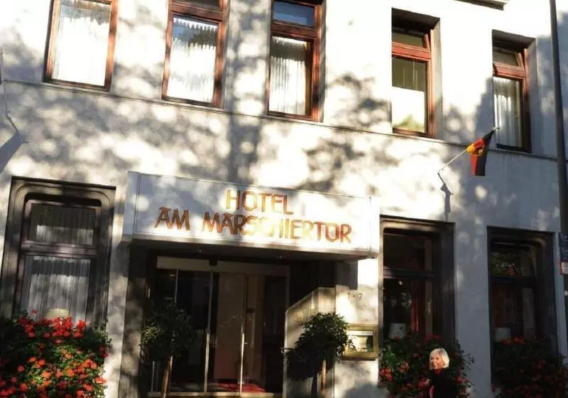 Szálloda Am Marschiertor