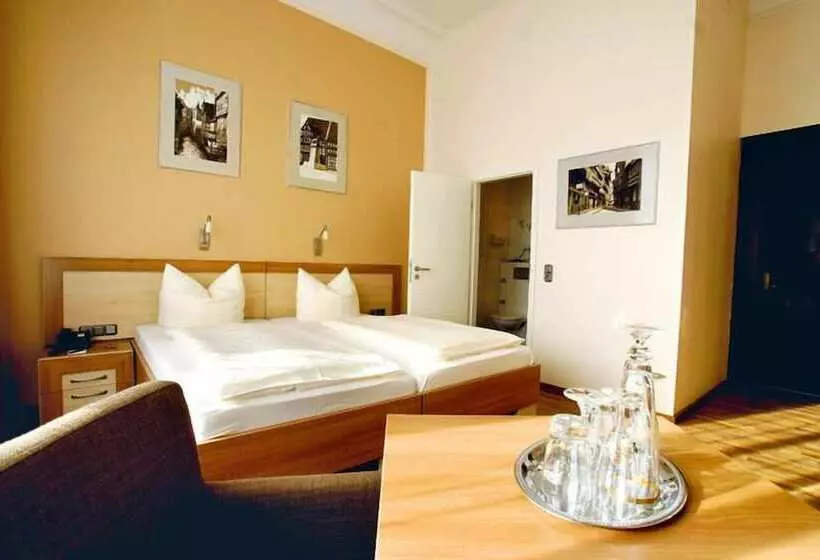 فندق Deutsches Haus