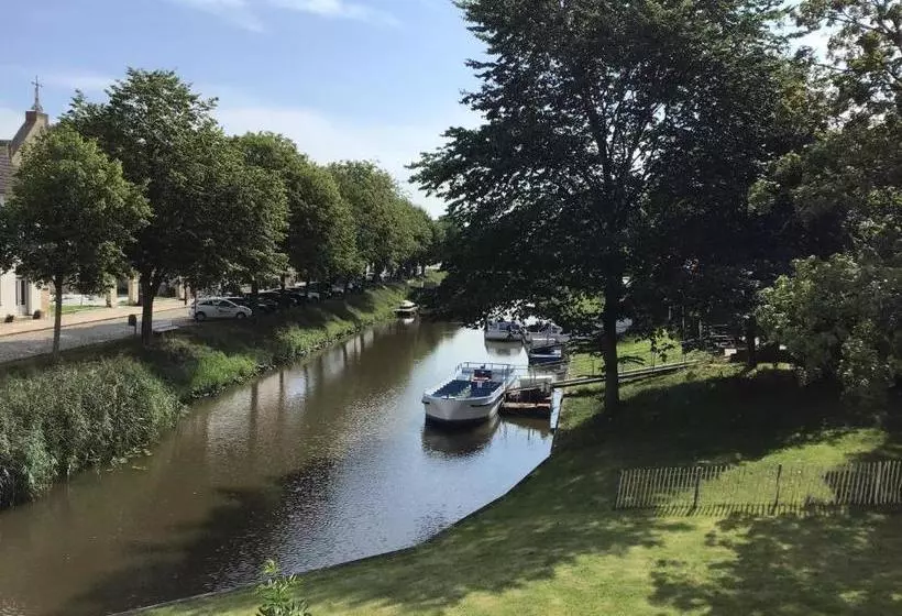 Отель Hoffmanns Holsteinisches Haus