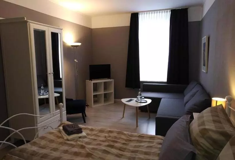 Отель Hoffmanns Holsteinisches Haus