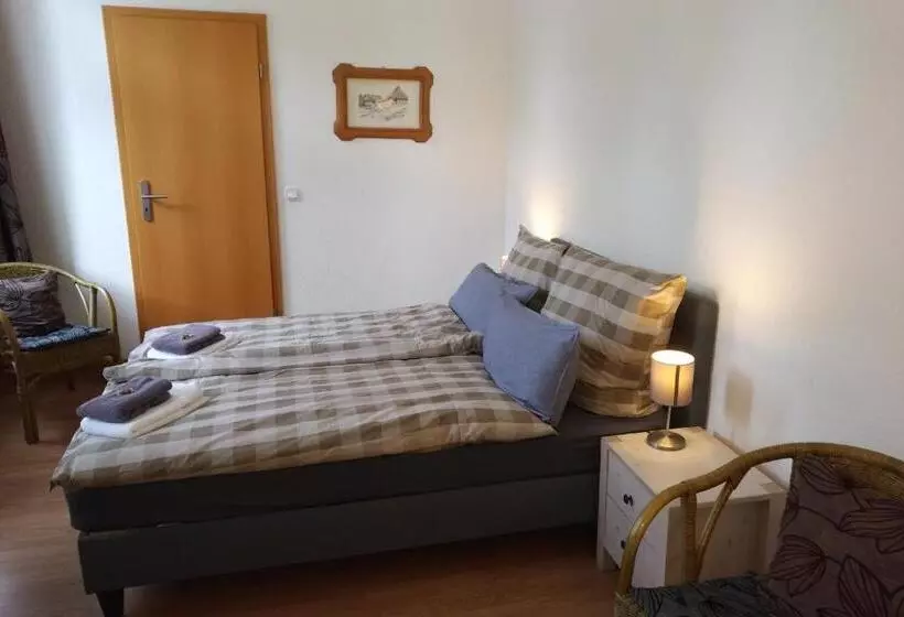 Отель Hoffmanns Holsteinisches Haus