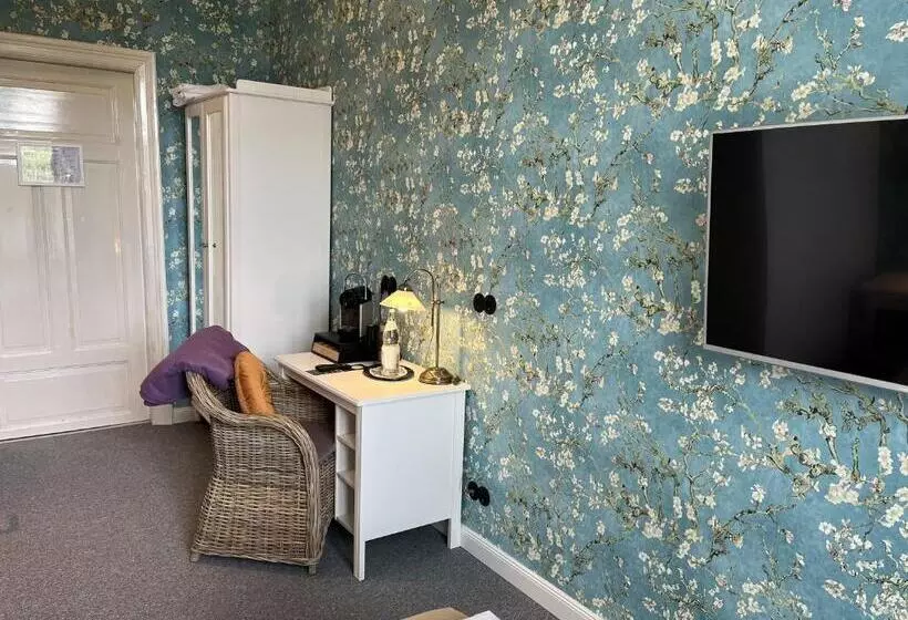 Отель Hoffmanns Holsteinisches Haus