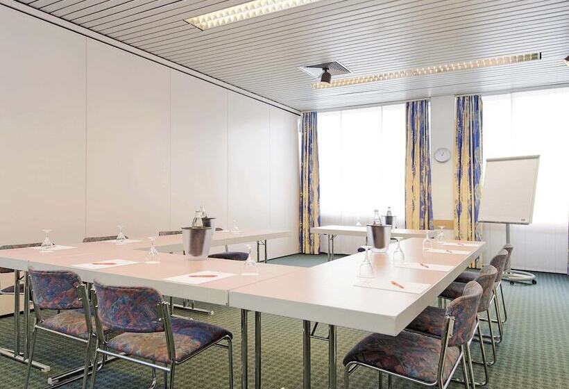 فندق Ibis Paderborn City