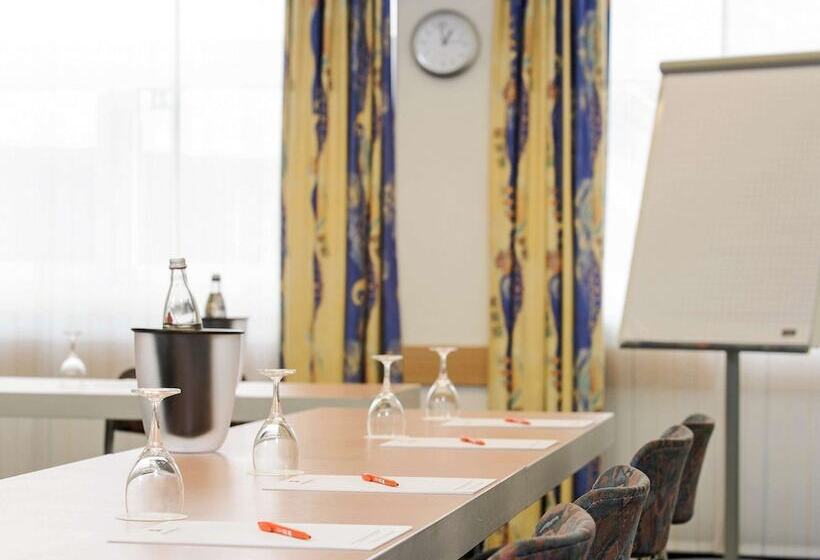 فندق Ibis Paderborn City