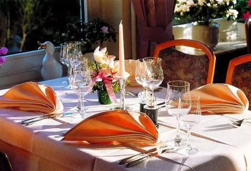 Отель Restaurant Fasanerie