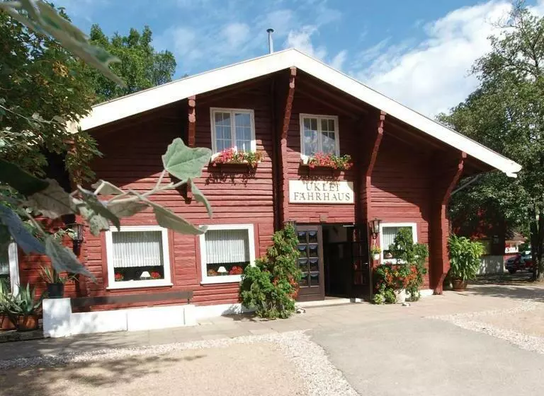 Отель Ukleifährhaus  Garni