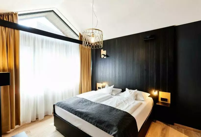 בית מלון כפרי Zugbrücke Grenzau Gmbh