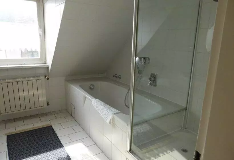 בית מלון כפרי Zwehrener Hof