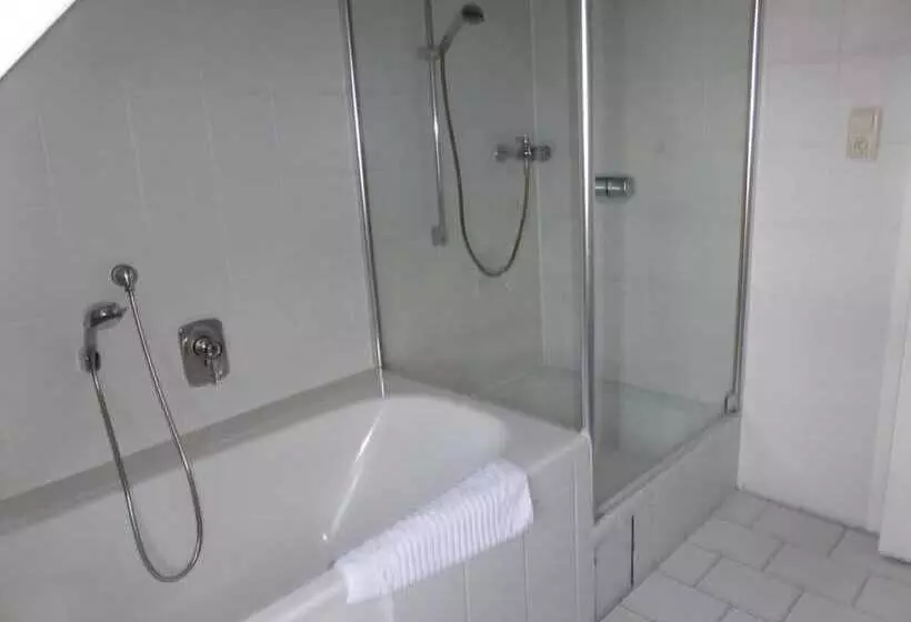 בית מלון כפרי Zwehrener Hof