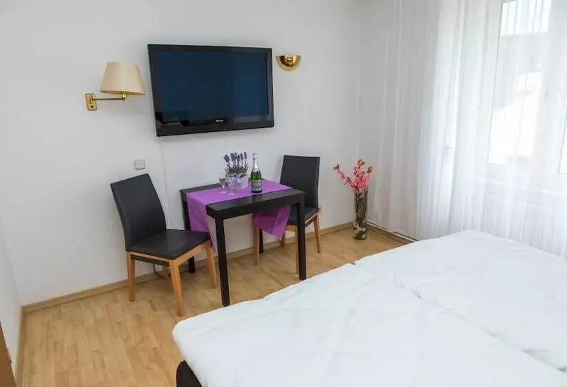 בית מלון כפרי Zwehrener Hof