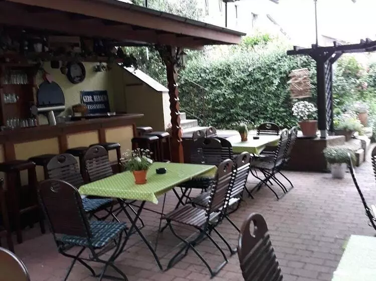 בית מלון כפרי Zwehrener Hof