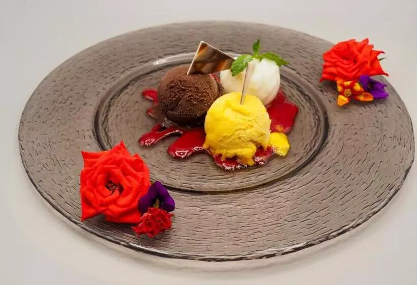 Отель Am Schloss  Superior