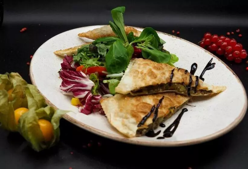 Отель Am Schloss  Superior