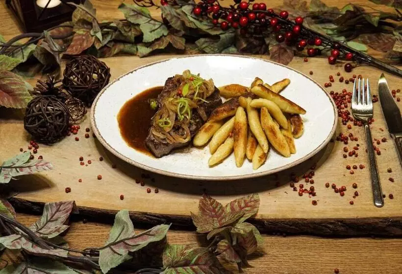 Отель Am Schloss  Superior