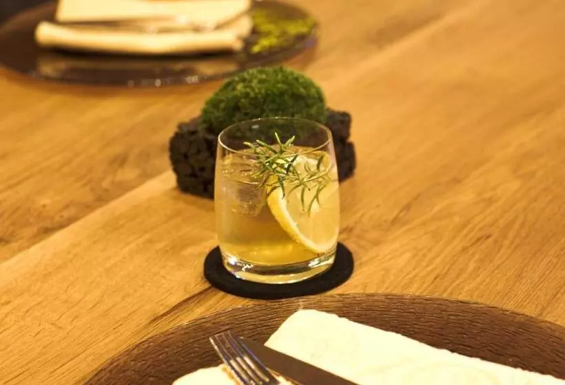 Отель Am Schloss  Superior